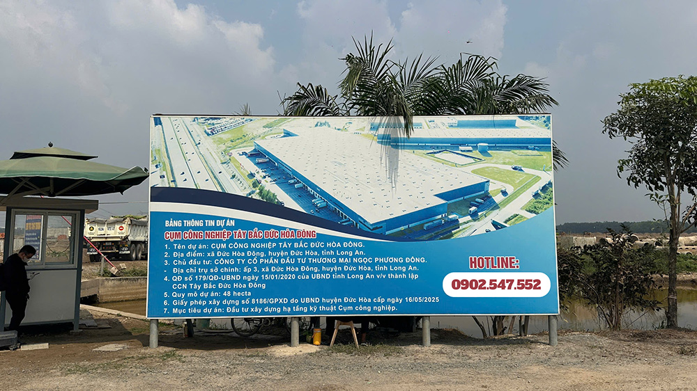 Cổng CCN Tây Bắc Đức Hòa Đông